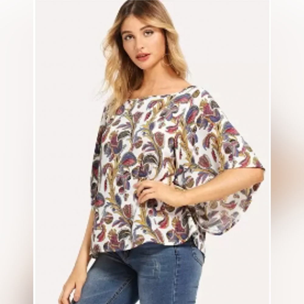 *NWOT* Floral Print Women's Batwing Top